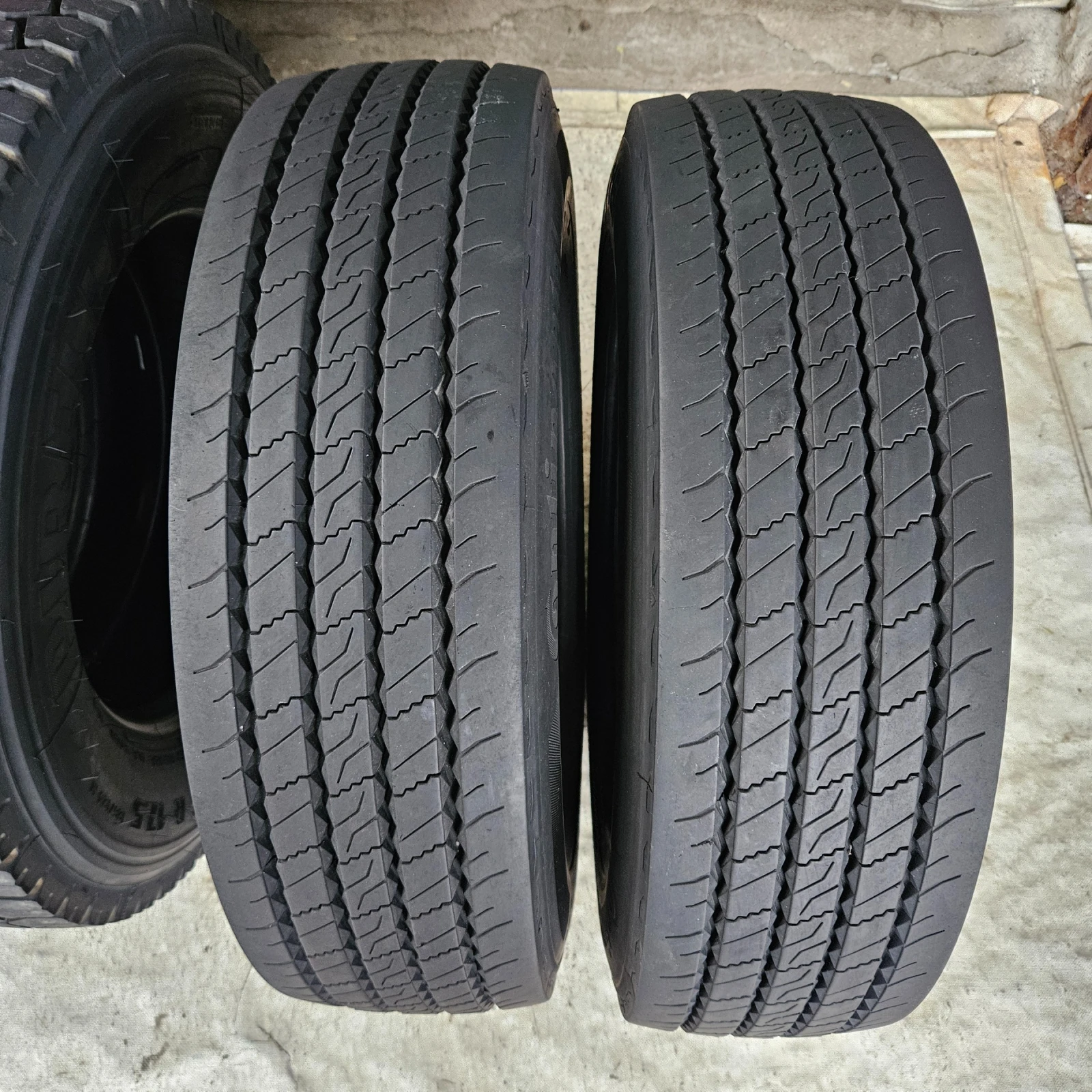 ���� 215/75R17.5 | Mobile.bg � ����������� 1