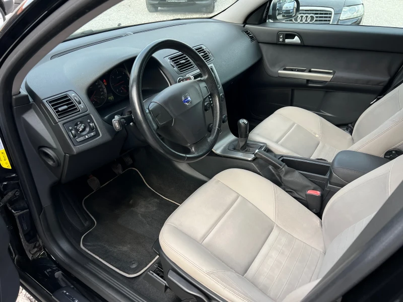 Volvo S40 1.6D 109к.с , снимка 9 - Автомобили и джипове - 47037164