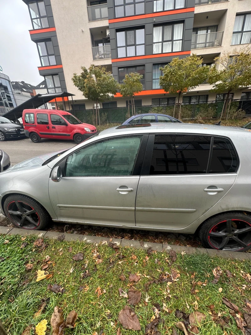 VW Golf, снимка 4 - Автомобили и джипове - 48120304