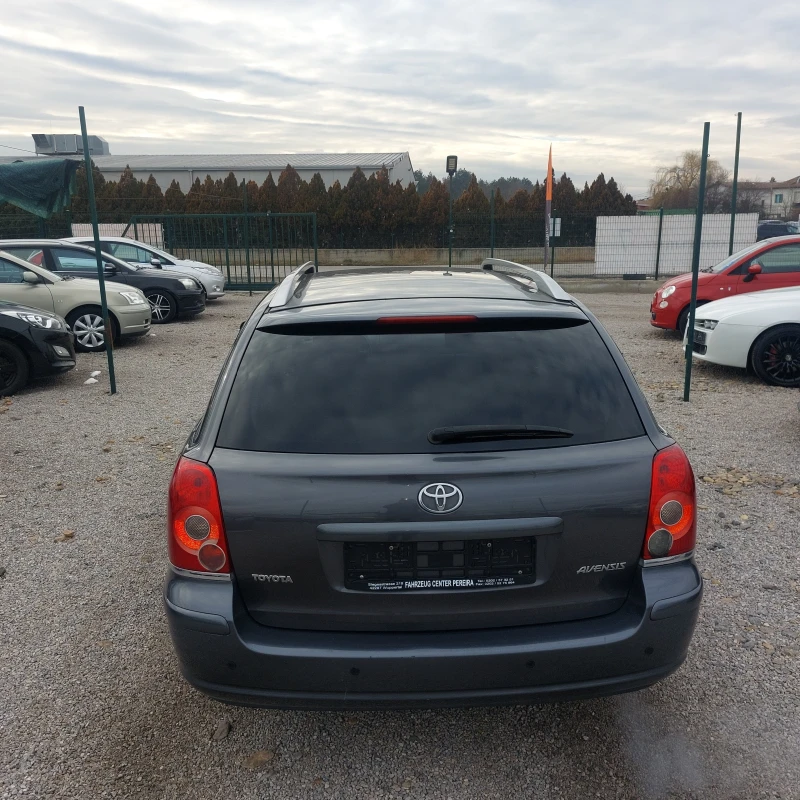 Toyota Avensis 2.4 VVT-I Автомат, снимка 5 - Автомобили и джипове - 48800176