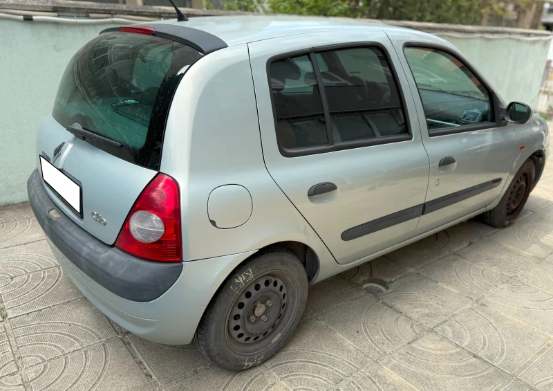 Renault Clio 2, 1.4 16V, снимка 4 - Автомобили и джипове - 50154008