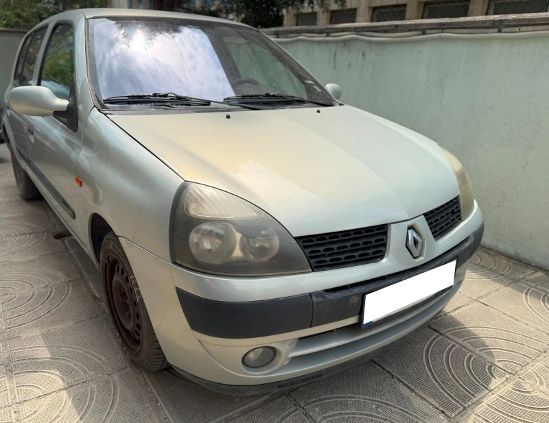 Renault Clio 2, 1.4 16V, снимка 2 - Автомобили и джипове - 50154008