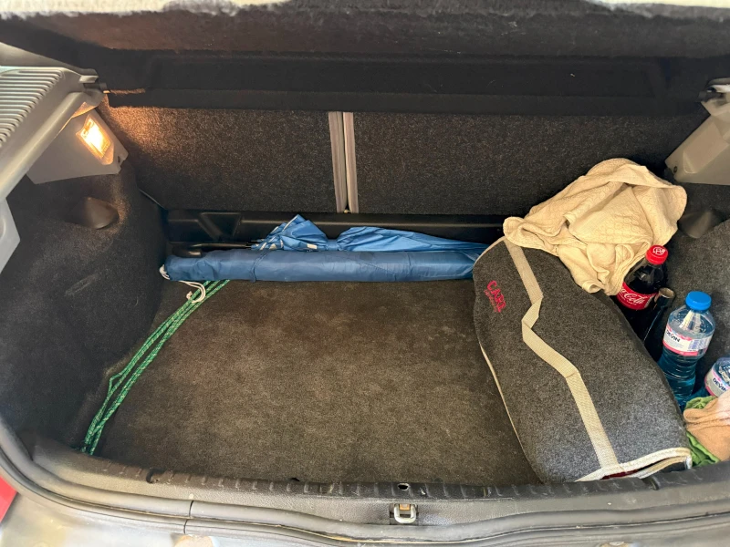 Renault Clio 2, 1.4 16V, снимка 9 - Автомобили и джипове - 50154008