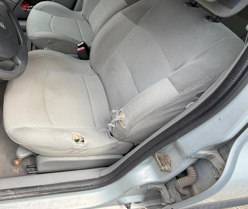 Renault Clio 2, 1.4 16V, снимка 6 - Автомобили и джипове - 50154008