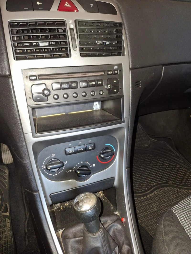 Peugeot 307, снимка 9 - Автомобили и джипове - 51028563