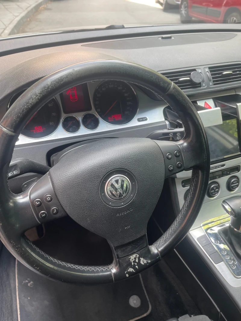 VW Passat, снимка 6 - Автомобили и джипове - 52675840