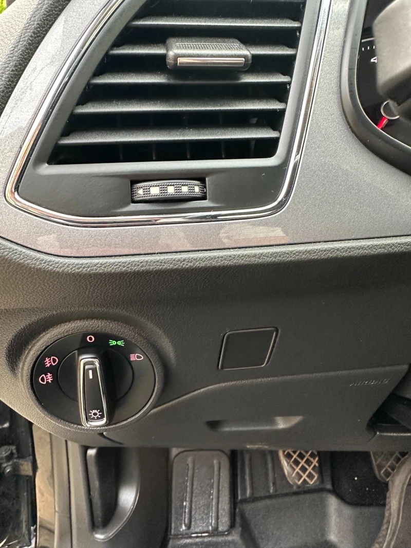 Seat Leon, снимка 7 - Автомобили и джипове - 52496009