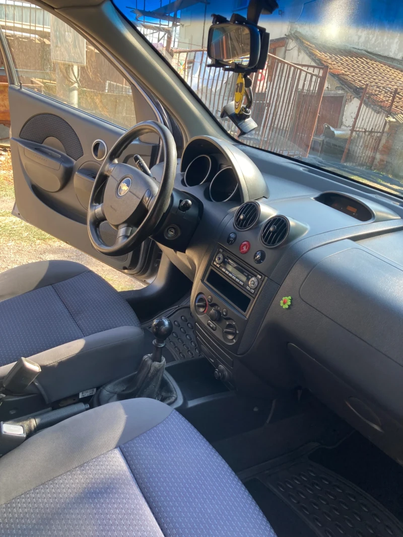 Chevrolet Aveo, снимка 2 - Автомобили и джипове - 52041160