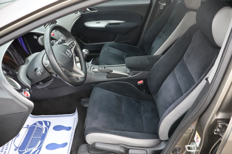 Honda Civic 2.2CTDI* 57000* KM, снимка 11 - Автомобили и джипове - 52376526