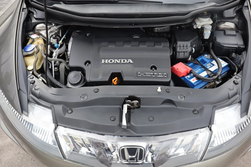 Honda Civic 2.2CTDI* 57000* KM, снимка 16 - Автомобили и джипове - 52376526