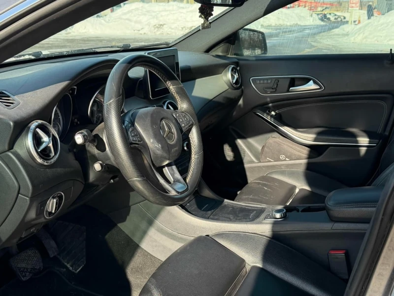 Mercedes-Benz CLA 250 2016 4MATIC * БЕЗ ПЪРВОНАЧАЛНА ВНОСКА* , снимка 9 - Автомобили и джипове - 53271235
