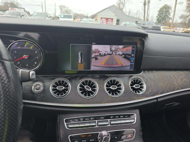 Mercedes-Benz E 400, снимка 10 - Автомобили и джипове - 53345400