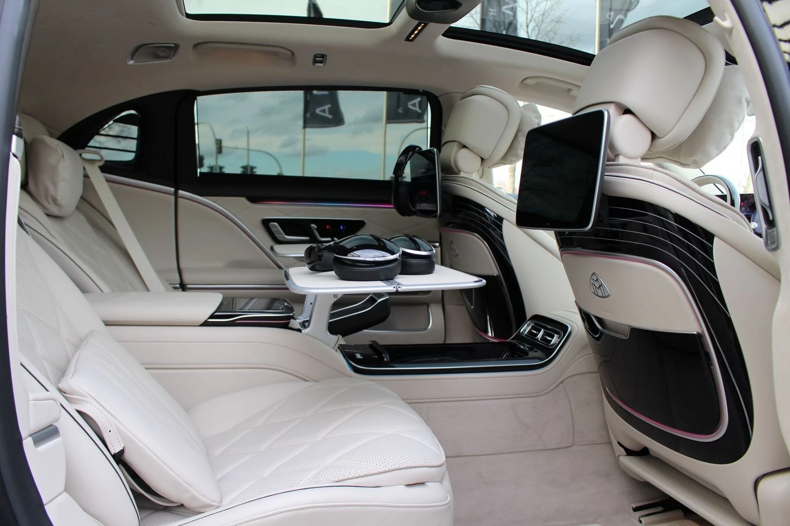 Mercedes-Benz S 680 L Maybach*High-End Interieur Paket*HuD*Burm 4D - изображение 9