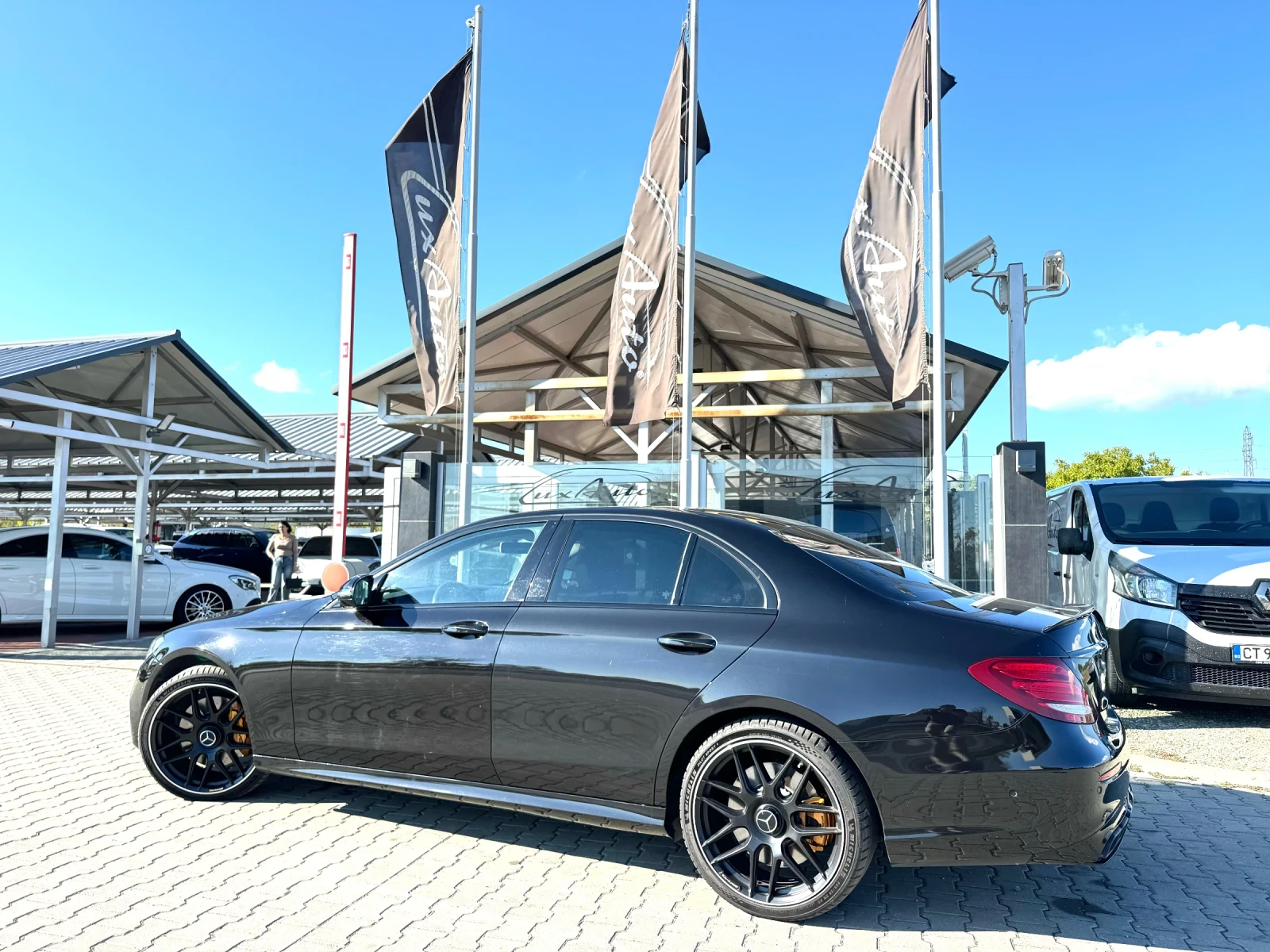 Mercedes-Benz E 400 4x4#SOFTCL#AMG#PANO#DISTR#AIRM#360* CAM#BURM - изображение 2