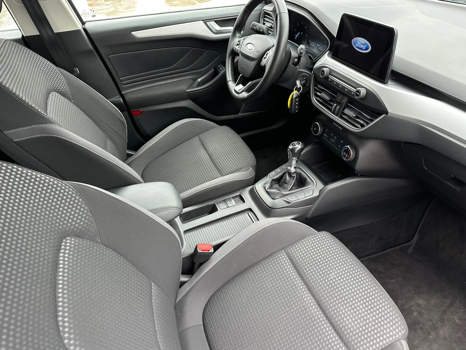 Ford Focus 1.5* ecoblue* Business - изображение 10