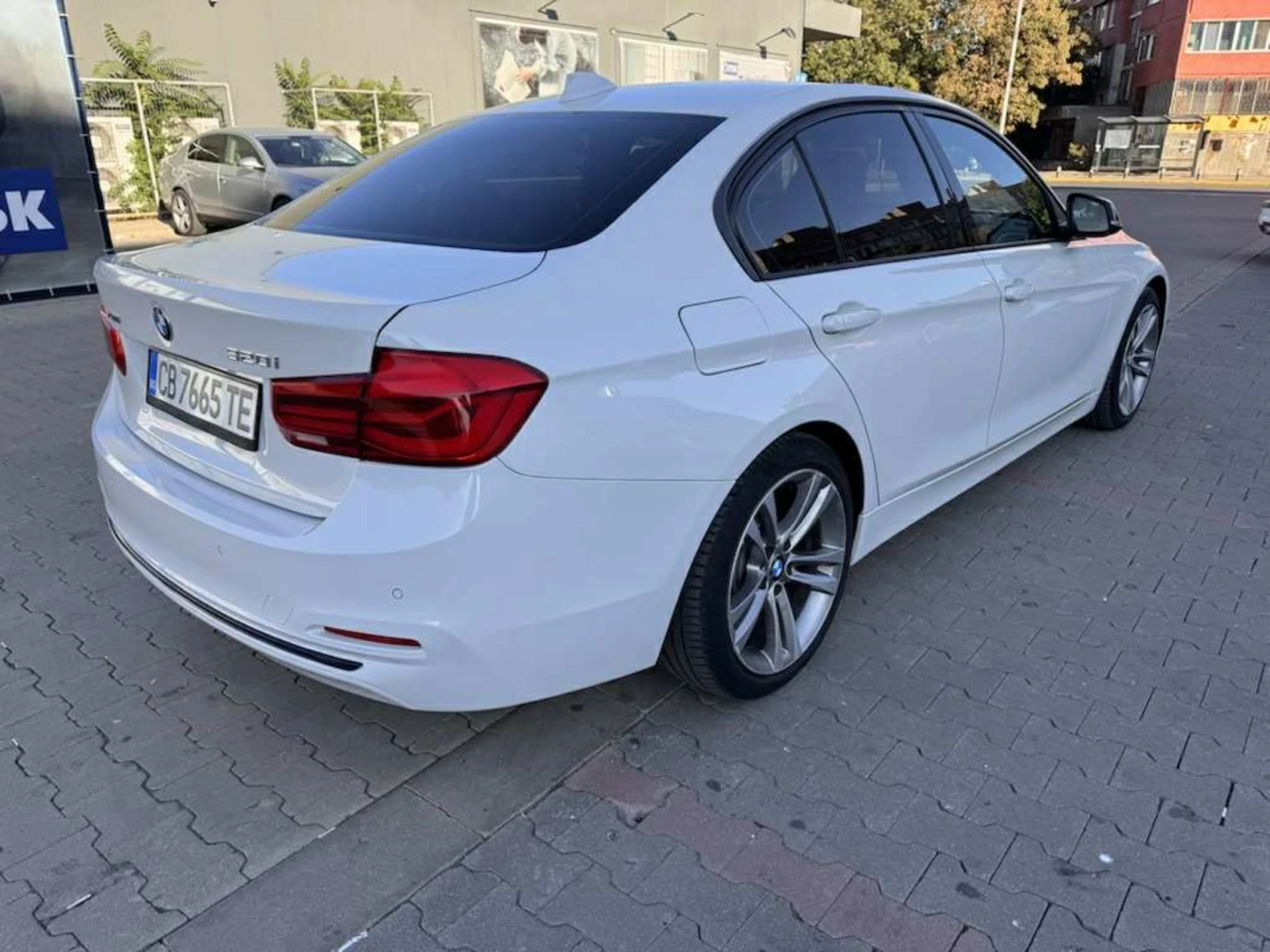 BMW 320 BMW 320Xdrive - изображение 9