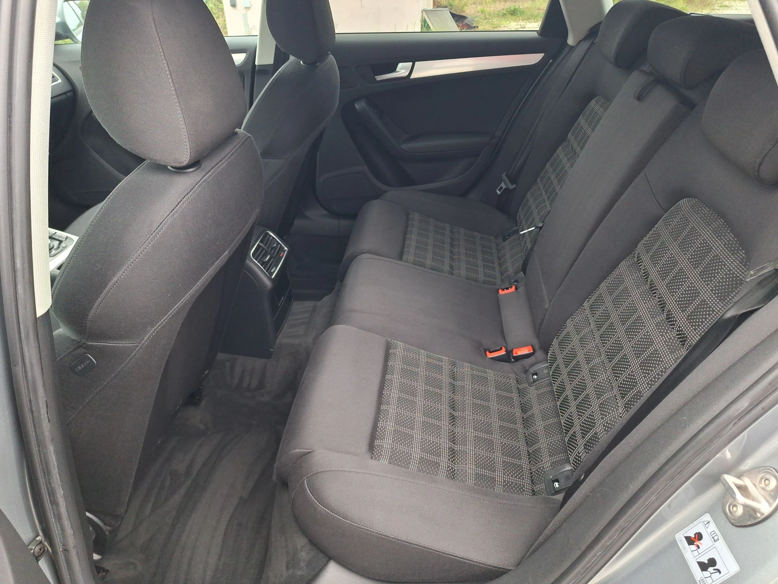 Audi A4 2.0tdi 143ks Navi Full! | Mobile.bg   13