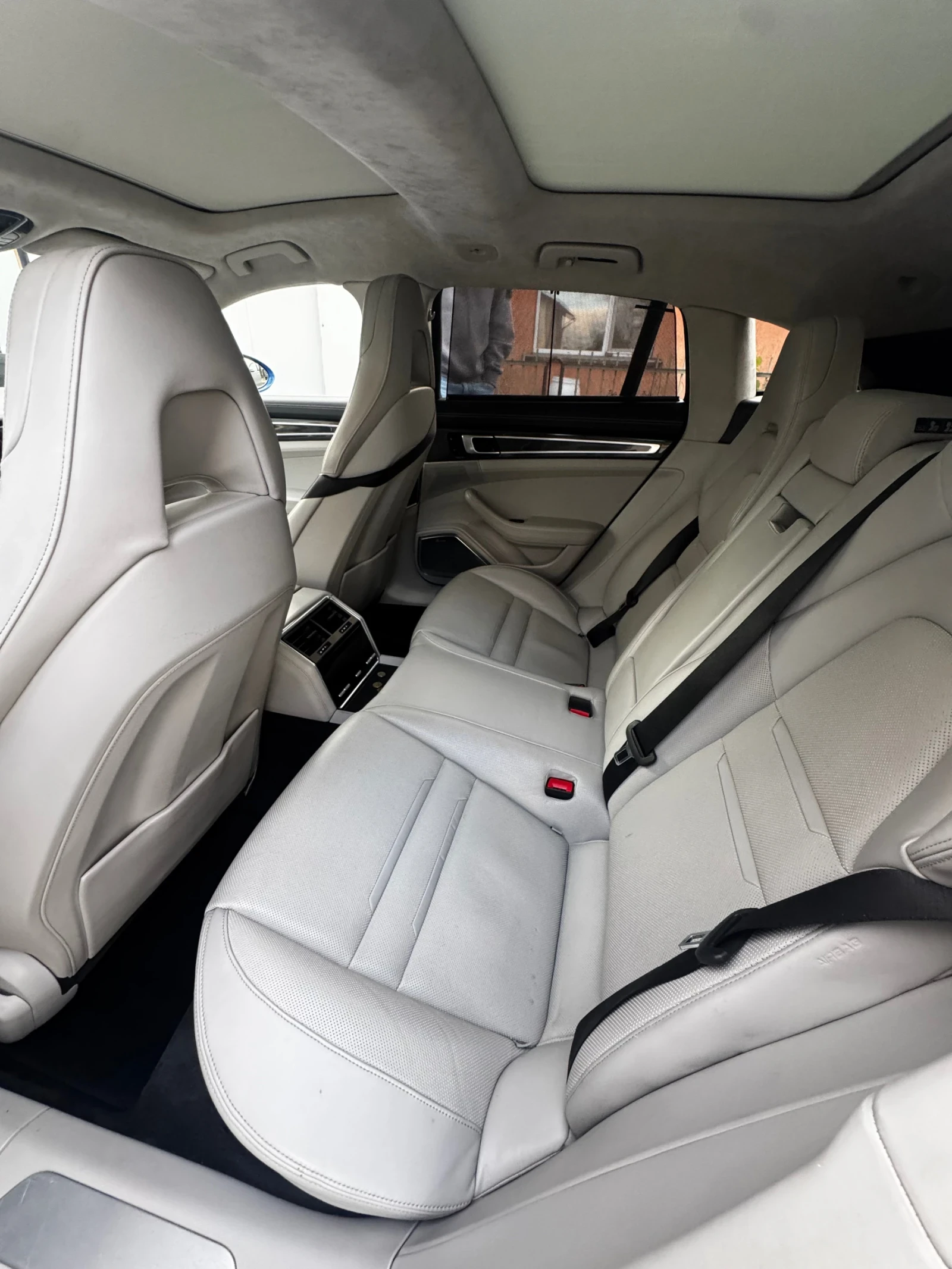 Porsche Panamera Turbo Sport Turismo , снимка 13 - Автомобили и джипове - 53831781