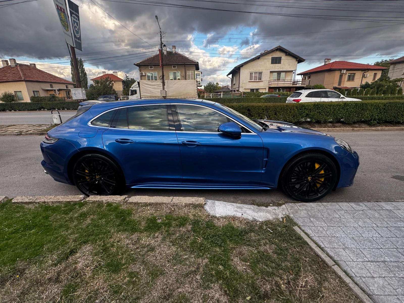 Porsche Panamera Turbo Sport Turismo  - изображение 4