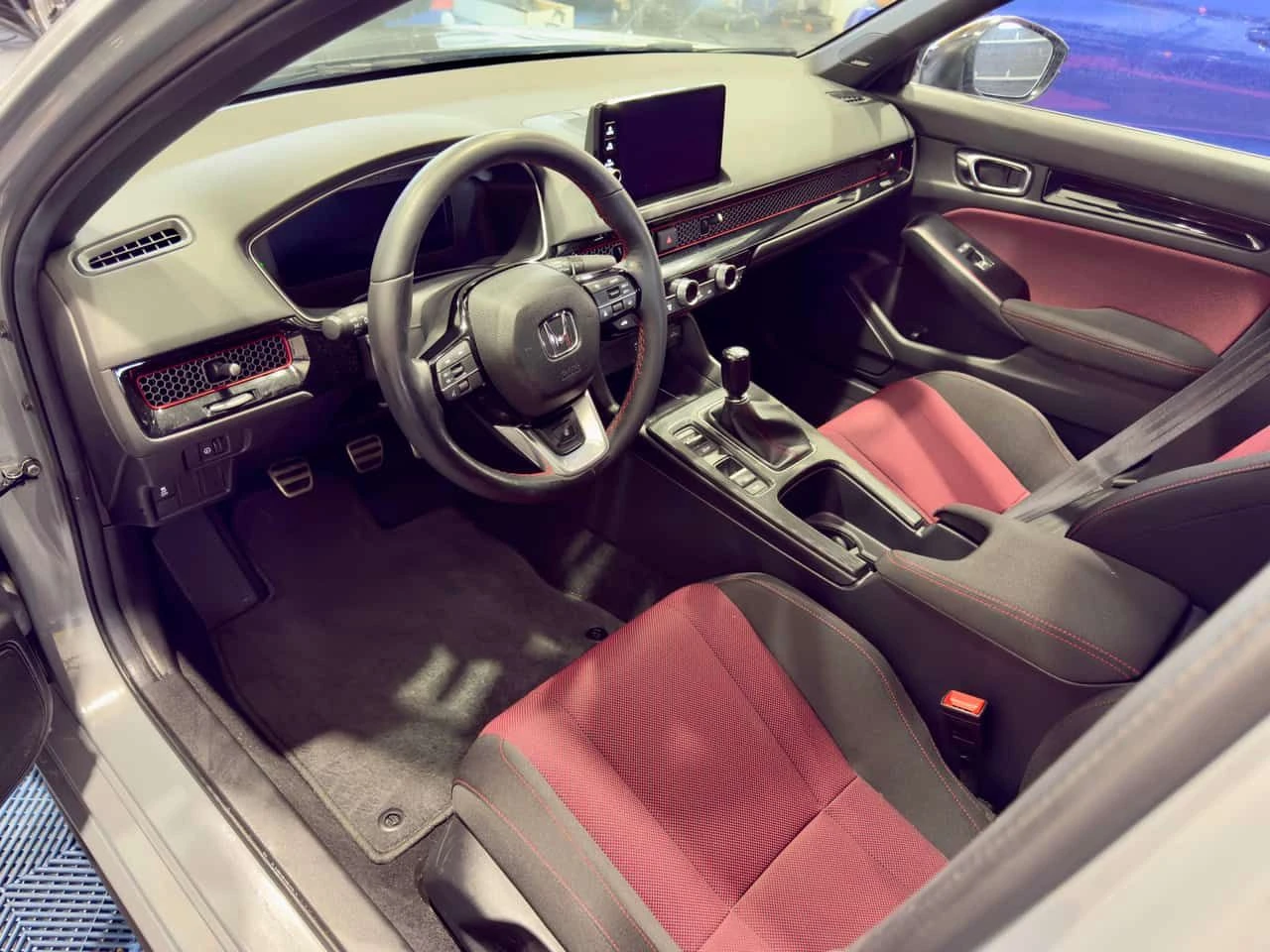 Honda Civic * Manual * 2 КЛЮЧА* ПОДГРЕВ* PANO* KEYLESS* , снимка 14 - Автомобили и джипове - 53805132