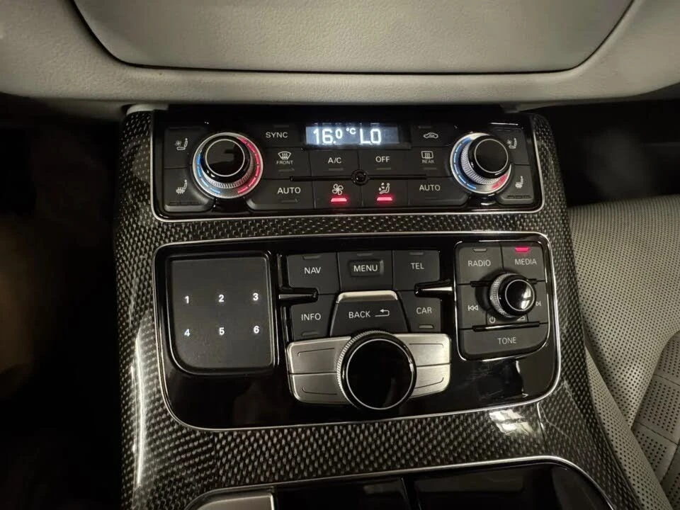 Audi S8 ОБДУХВАНЕ* ПАНОРАМА* ПОДГРЕВ* , снимка 17 - Автомобили и джипове - 54208480