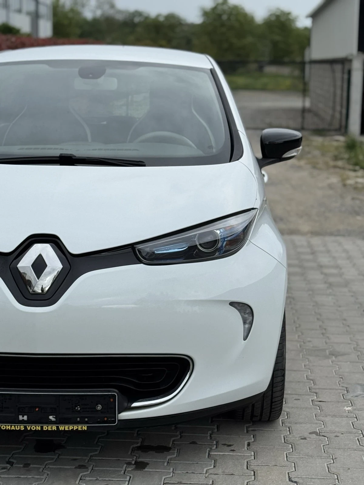 Renault Zoe 41kw* Bose edition* Камера* Кожен Салон* Фулл екст, снимка 4 - Автомобили и джипове - 54559329