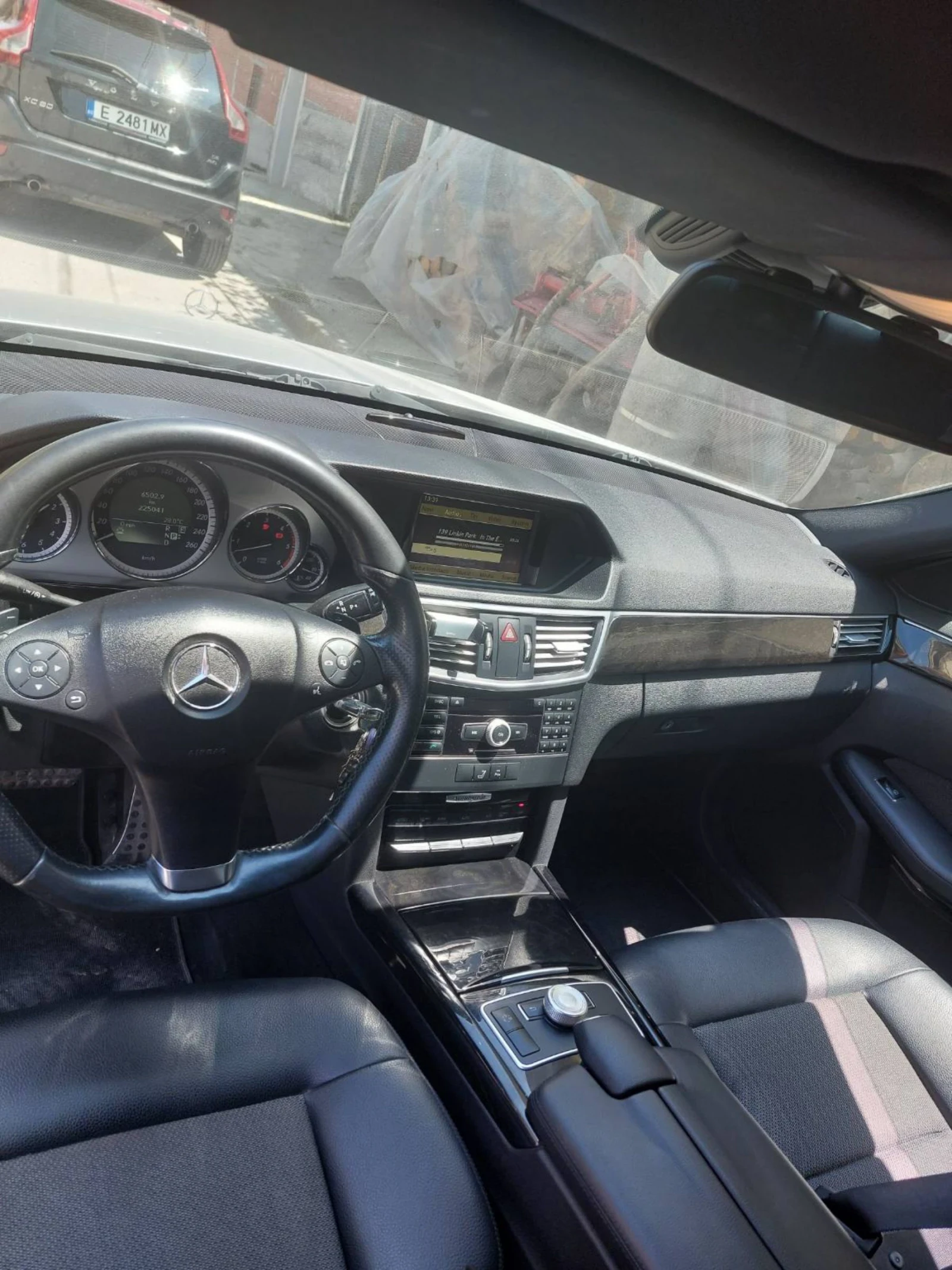 Mercedes-Benz E 300, снимка 13 - Автомобили и джипове - 54611258