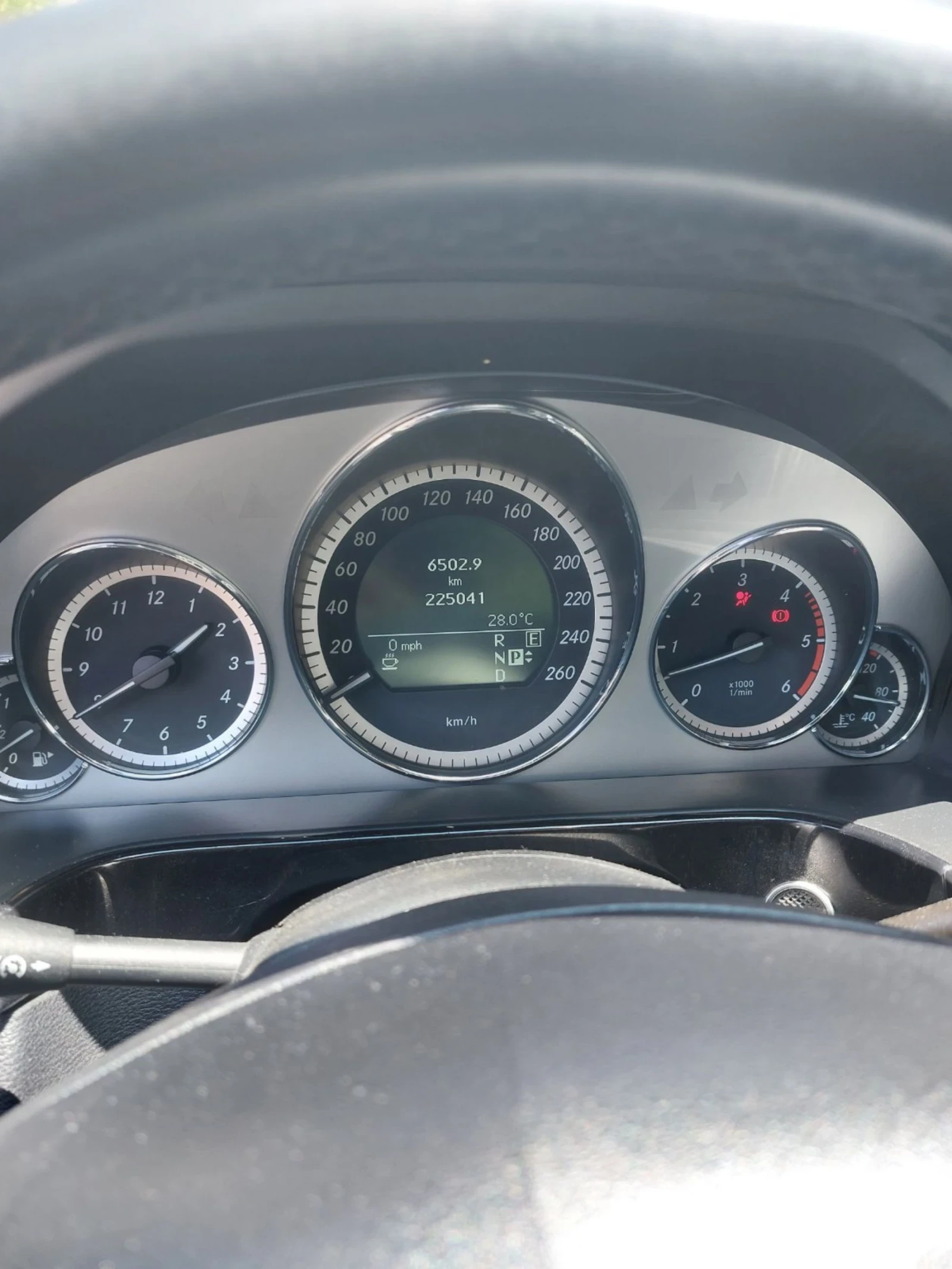 Mercedes-Benz E 300, снимка 12 - Автомобили и джипове - 54611258
