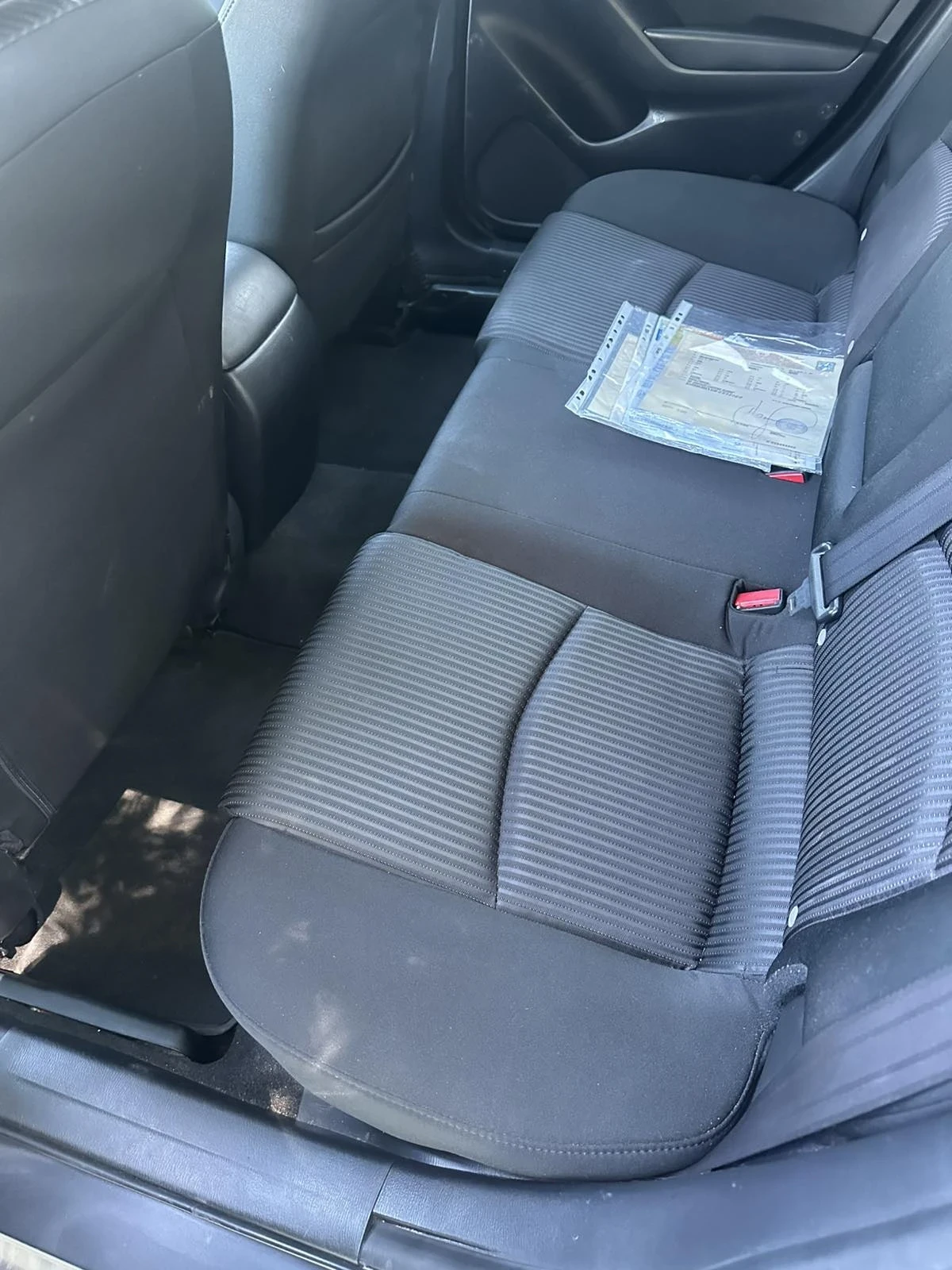Mazda 3 2.0, снимка 13 - Автомобили и джипове - 54732658