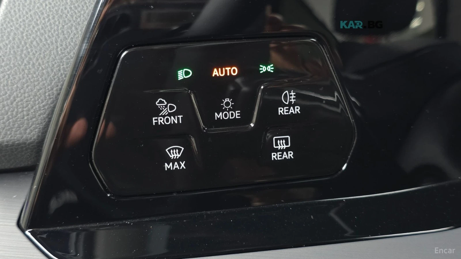 VW Golf 8* 2.0TDI* PRESTIGE* DISTRONIC* HUD* , снимка 13 - Автомобили и джипове - 55311089