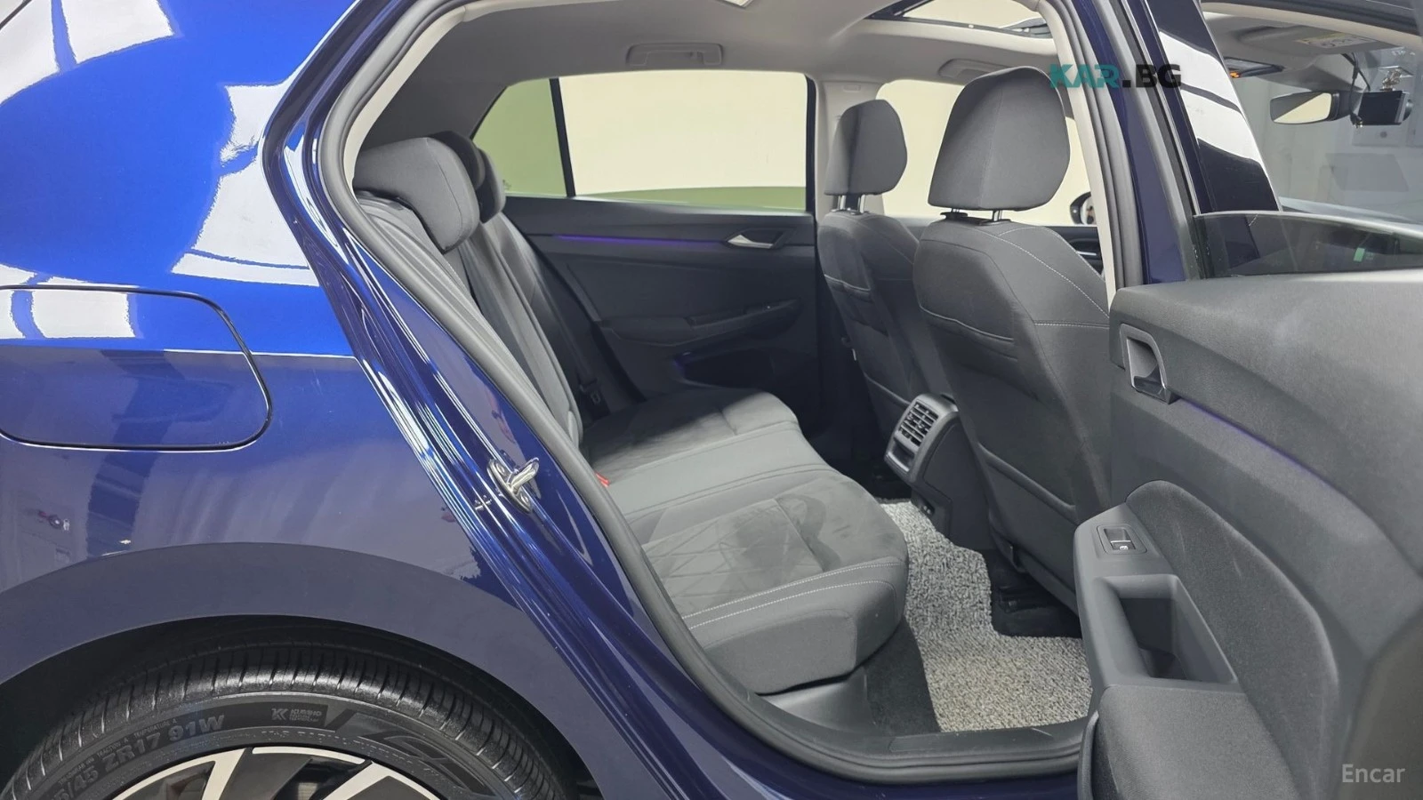 VW Golf 8* 2.0TDI* PRESTIGE* DISTRONIC* HUD* , снимка 9 - Автомобили и джипове - 55311089