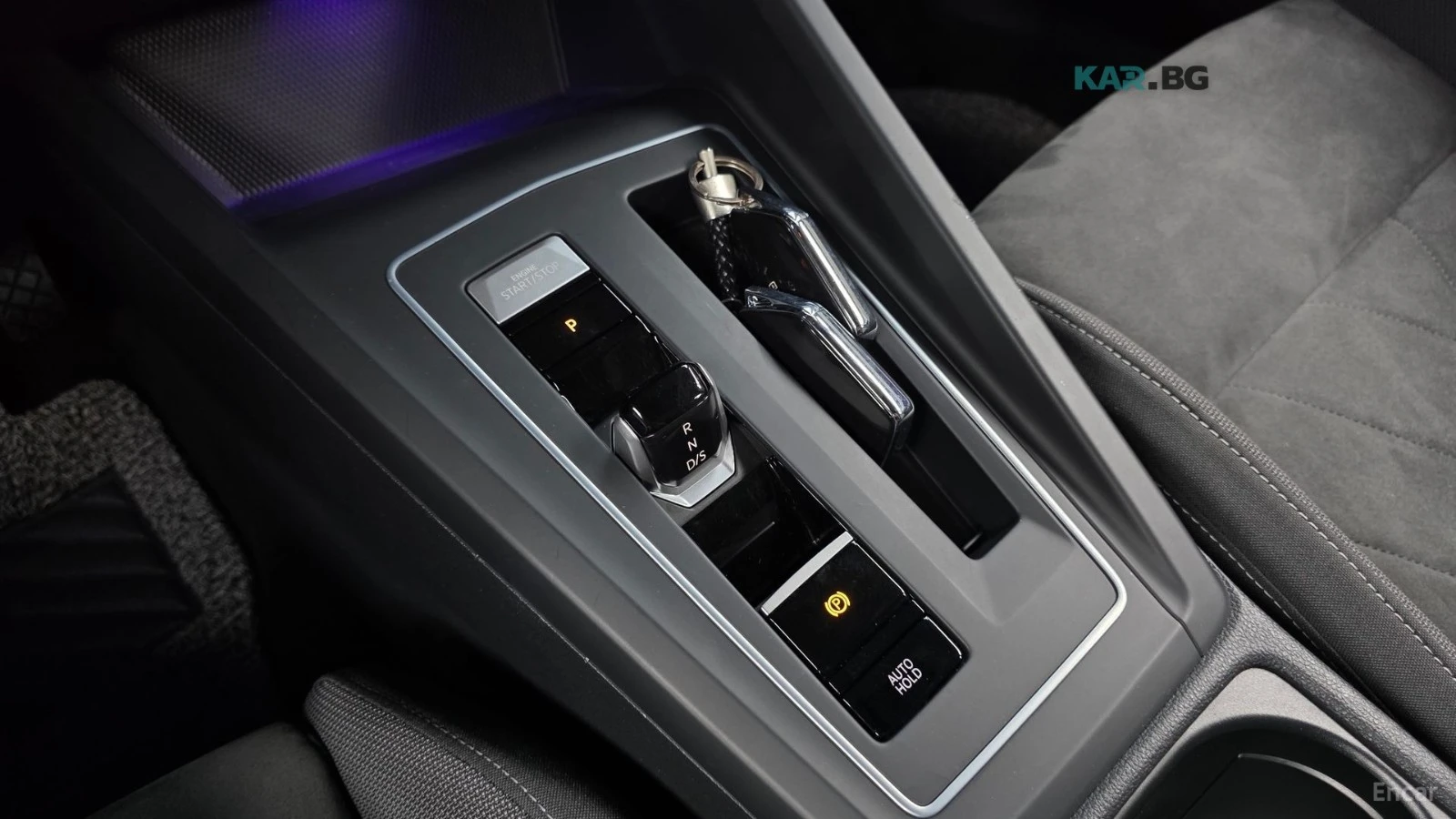 VW Golf 8* 2.0TDI* PRESTIGE* DISTRONIC* HUD* , снимка 11 - Автомобили и джипове - 55311089