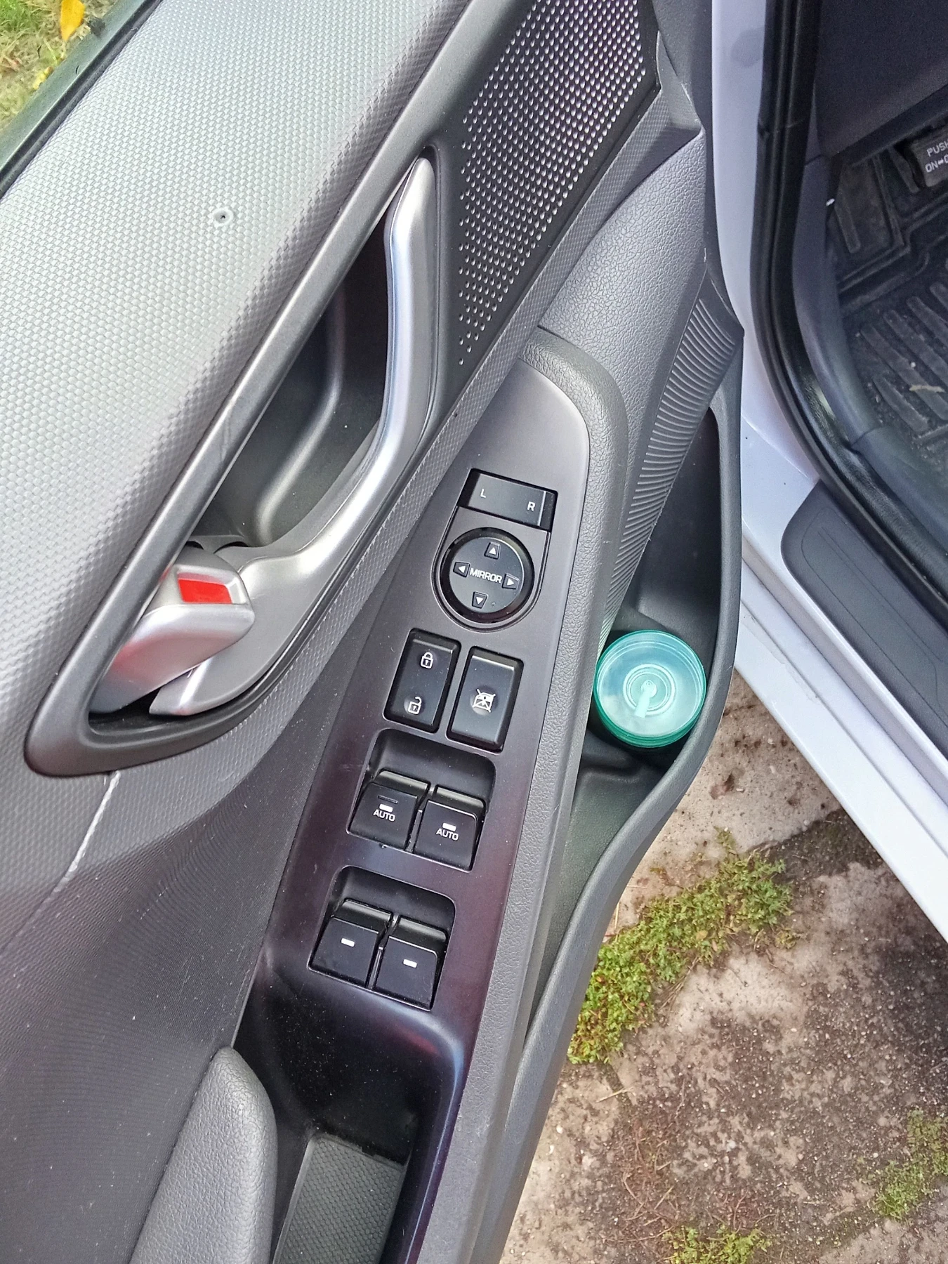 Hyundai Ioniq, снимка 14 - Автомобили и джипове - 56623137