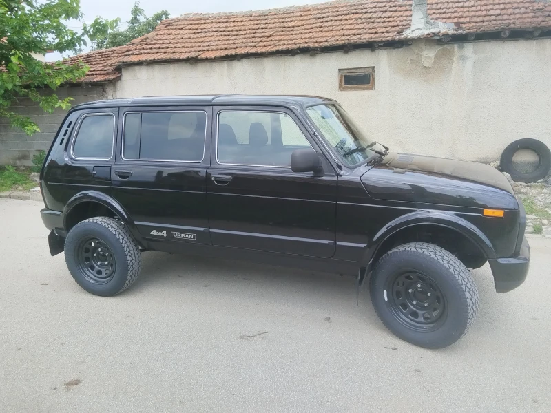 Lada Niva Урбън, снимка 13 - Автомобили и джипове - 52842689