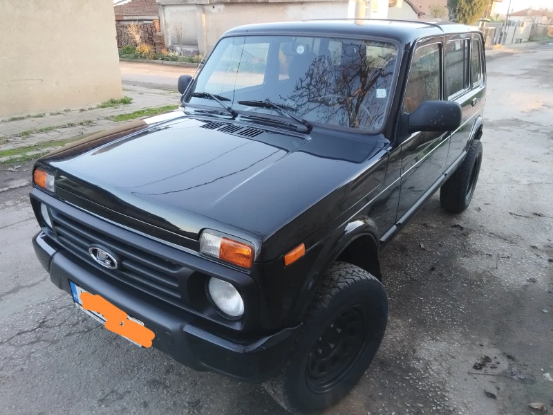 Lada Niva Урбън, снимка 3 - Автомобили и джипове - 52842689