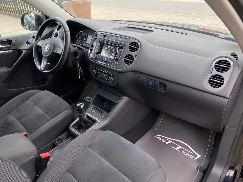 VW Tiguan 2.0TDI* 4Motion* 194710КМ!!!, снимка 10 - Автомобили и джипове - 52884128