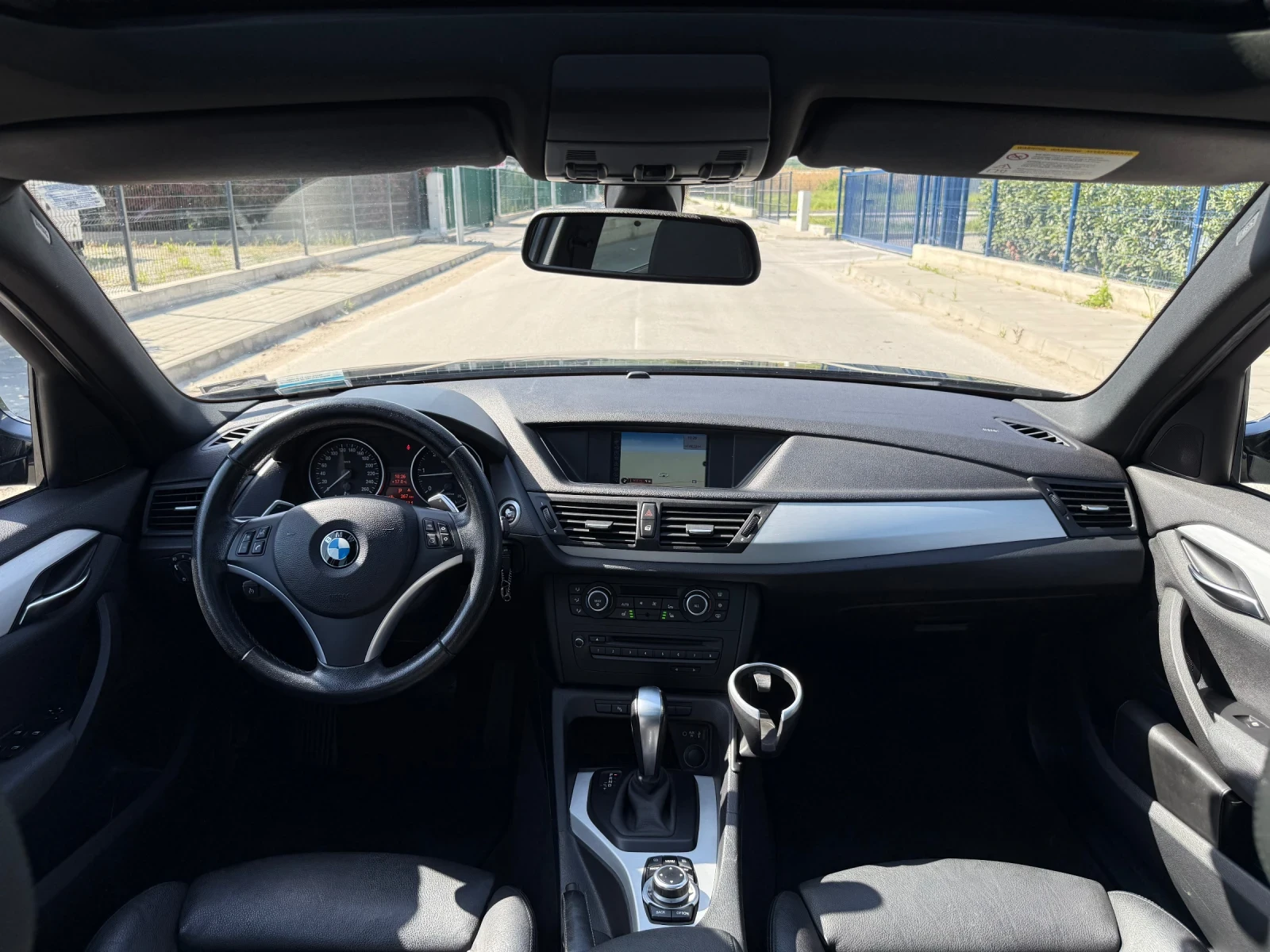 BMW X1 2.0D Нави/Подгрев/Панорама/Пълна Серв. История!!!! - изображение 9