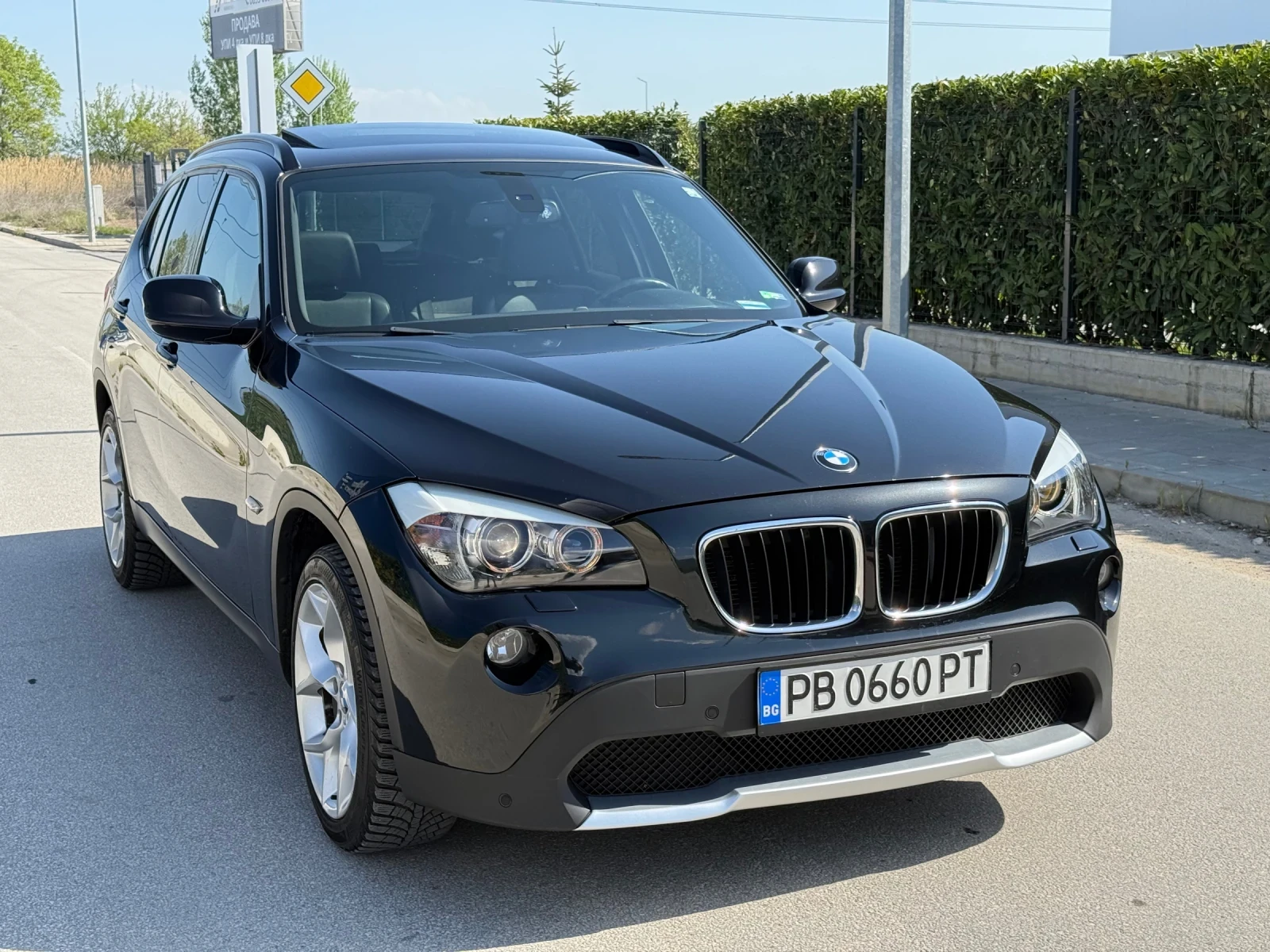 BMW X1 2.0D Нави/Подгрев/Панорама/Пълна Серв. История!!!! - изображение 2