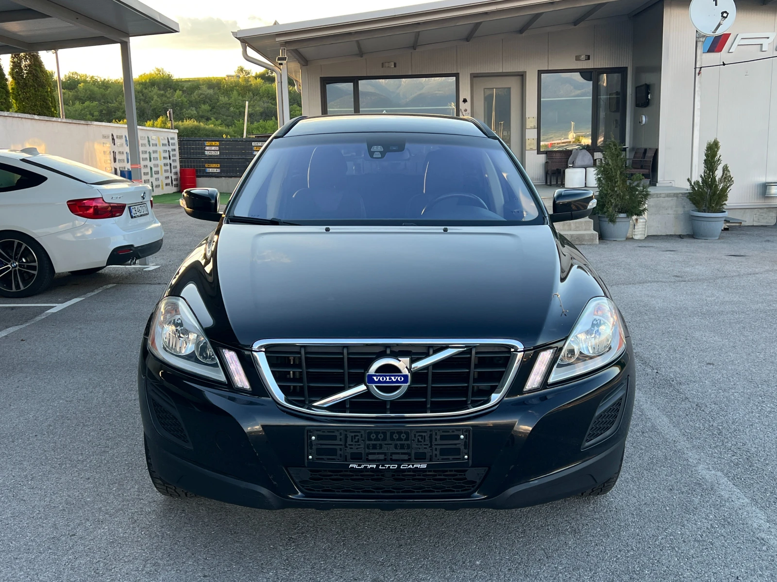 Volvo XC60 2.4d 4x4 5 цилиндъра!  166000km 166000km 166000km - изображение 2
