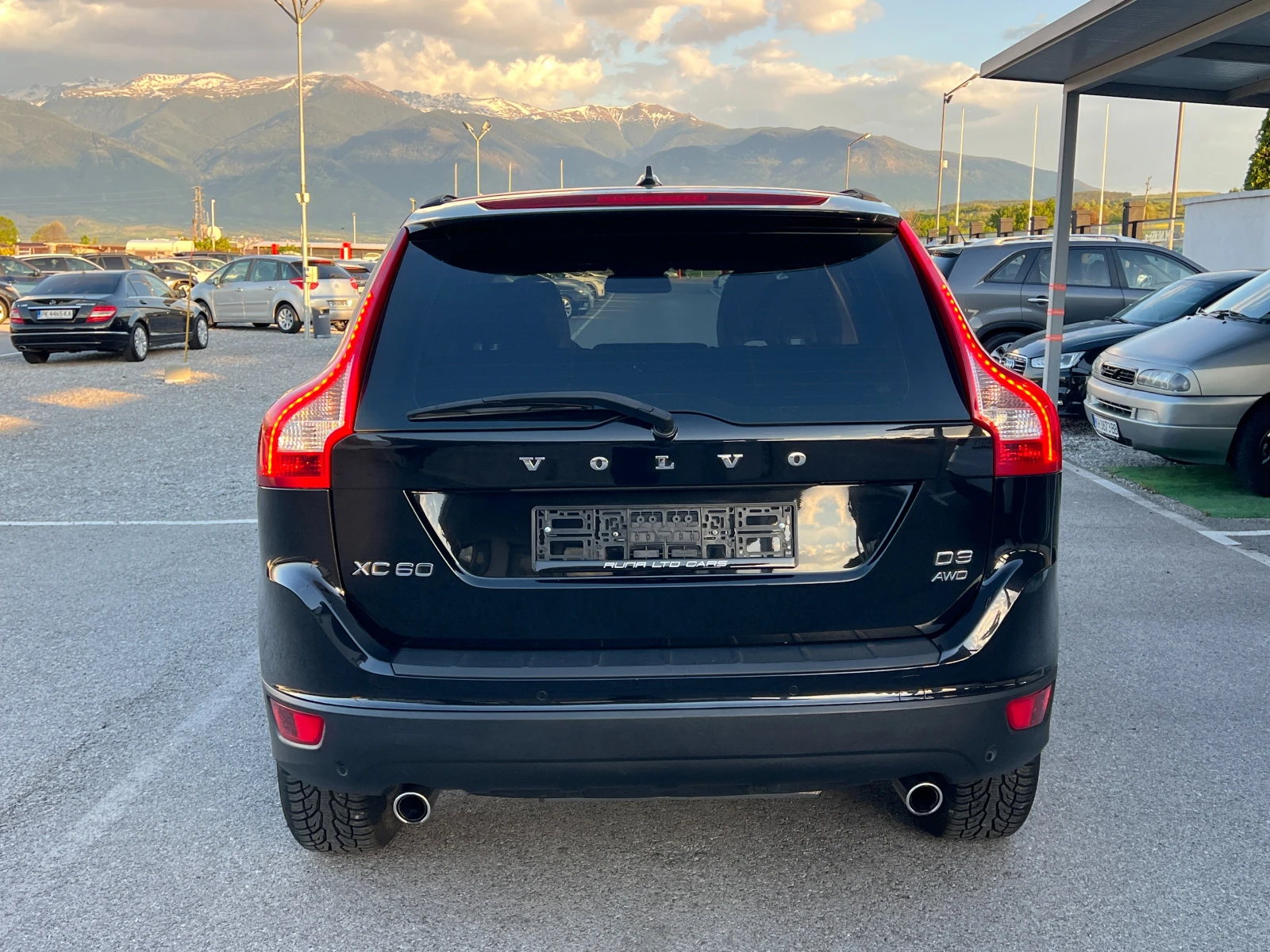 Volvo XC60 2.4d 4x4 5 цилиндъра!  166000km 166000km 166000km - изображение 5