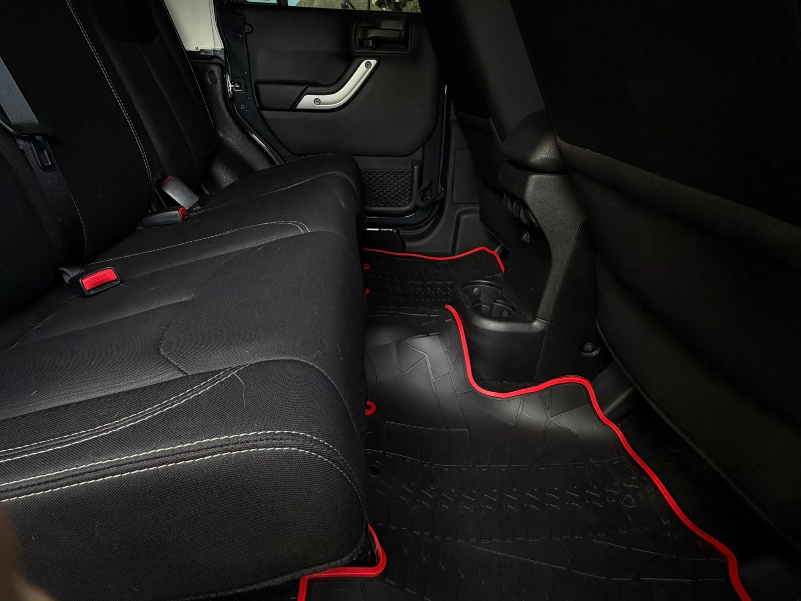 Jeep Wrangler UNLIMITED RUBICON, снимка 14 - Автомобили и джипове - 53720152