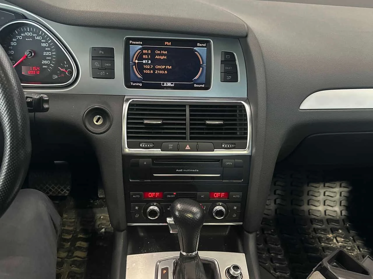 Audi Q7 * 4.2L Prestige * CARFAX * ЦЕНА ДО БГ - изображение 9