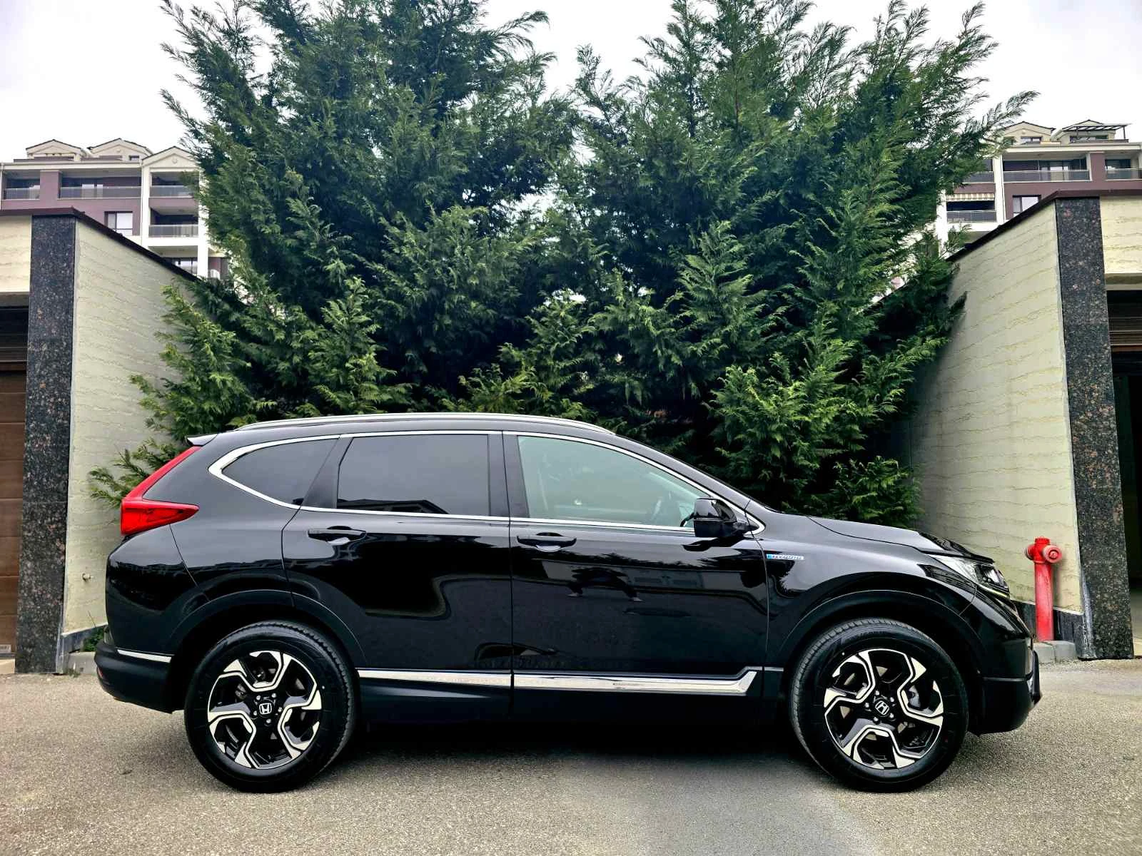 Honda Cr-v 2.0XYBRID* 4×4 EXECUTIVE* FULL* , снимка 4 - Автомобили и джипове - 53822897