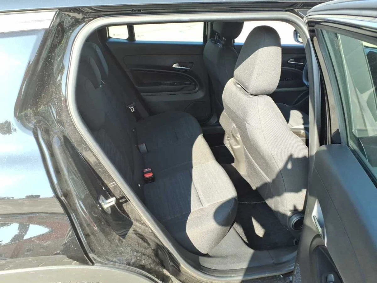 Jeep Avenger 51 kWh Longitude, снимка 6 - Автомобили и джипове - 54135781