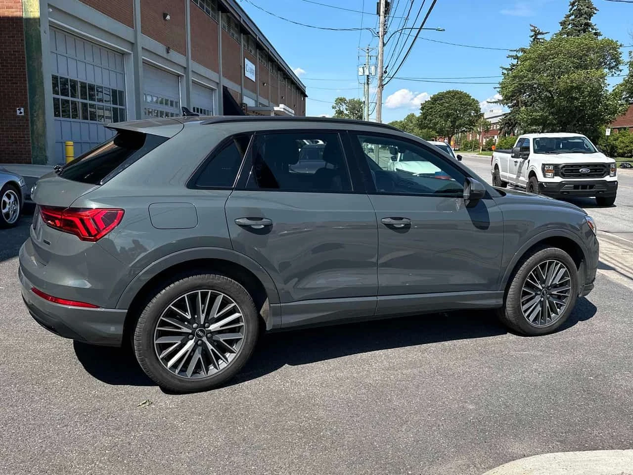 Audi Q3 QUATTRO/ДИСТРОНИК/ПАНОРАМА/БЕЗ ИНЦИДЕНТИ, снимка 4 - Автомобили и джипове - 55157018