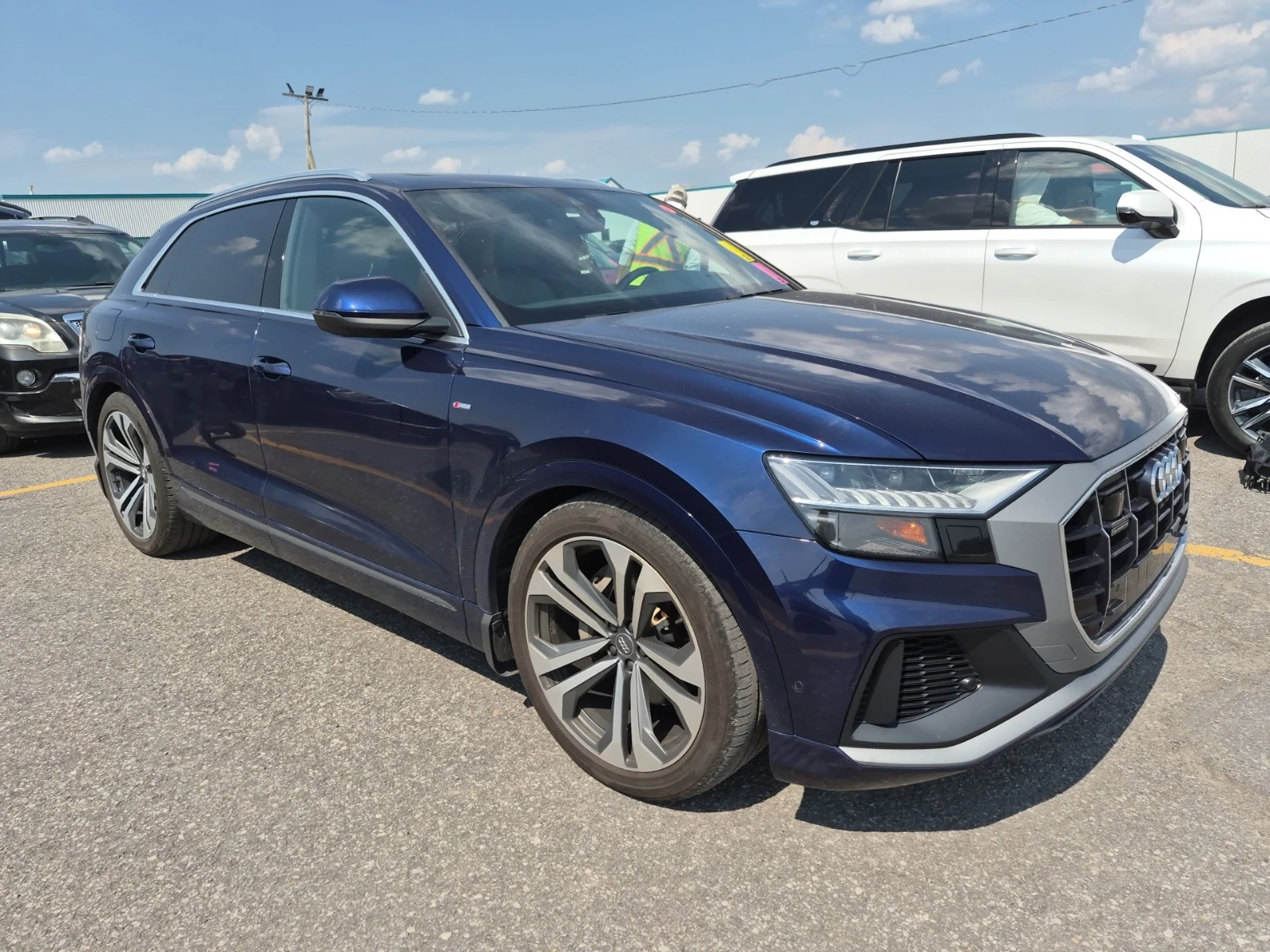 Audi Q8 TECHNIK, снимка 3 - Автомобили и джипове - 55190718