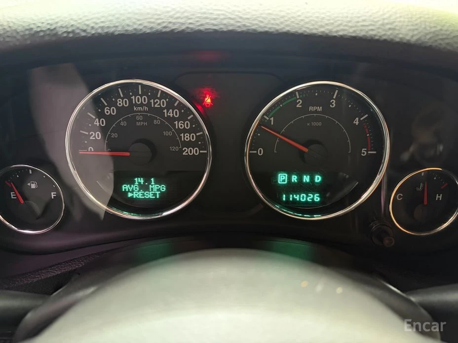 Jeep Wrangler, снимка 8 - Автомобили и джипове - 55355410