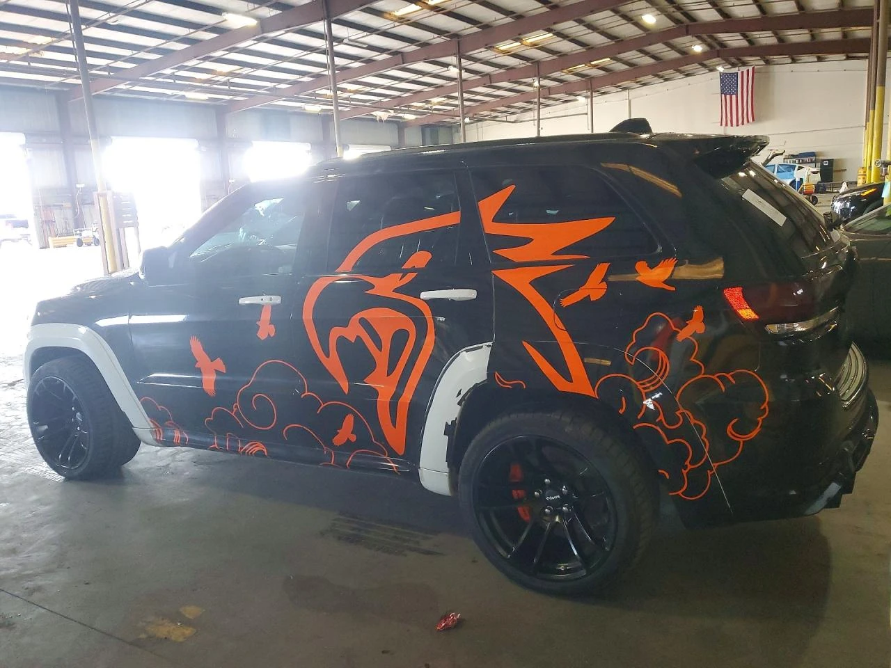 Jeep Grand cherokee TRACKHAWK* 8ZF* PANO* ОБДУХ* DISTRONIC, снимка 4 - Автомобили и джипове - 55837625