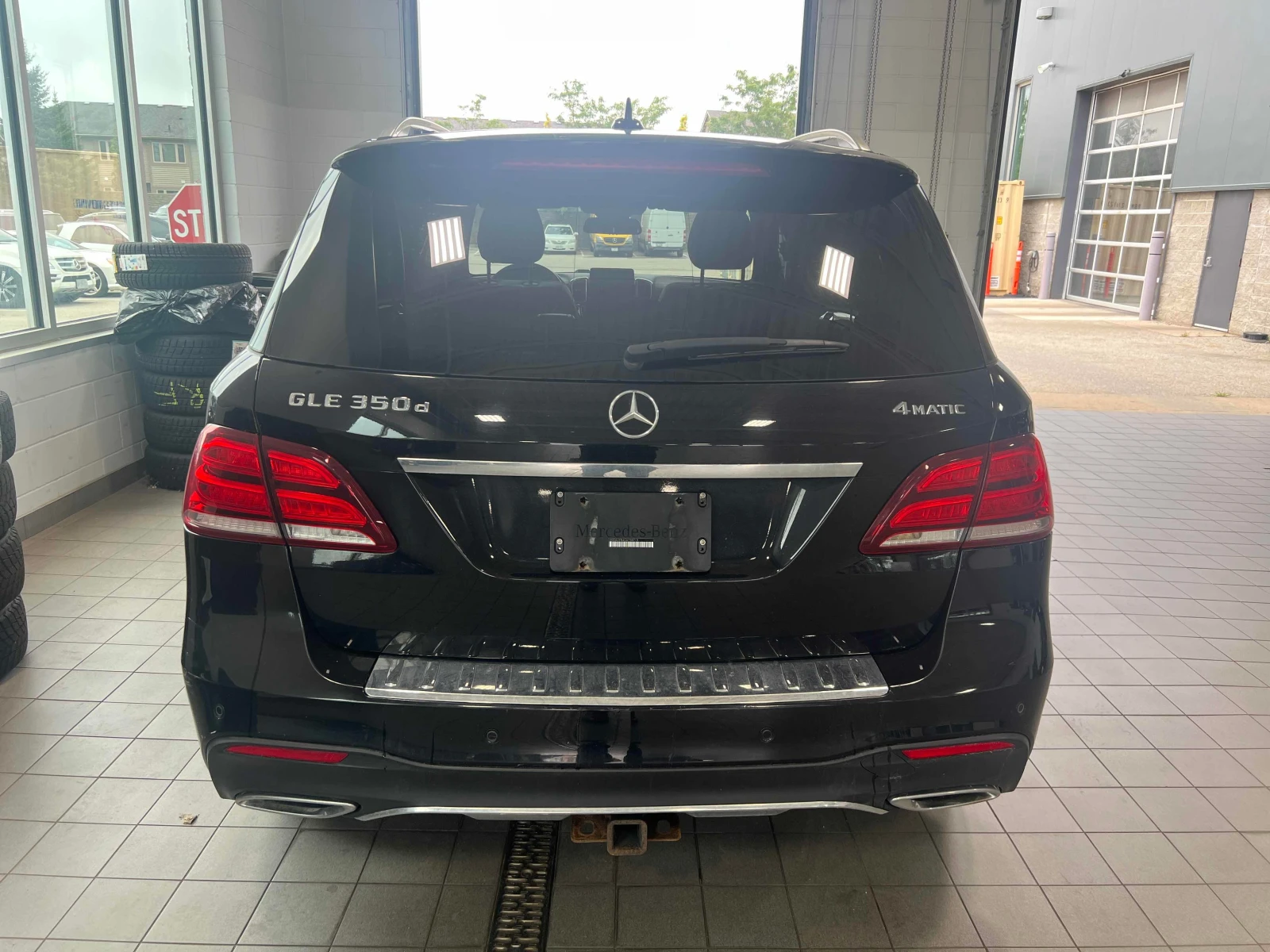 Mercedes-Benz GLE 350 4MATIC * ГЛАВНО ПРЕДСТАВИТЕЛСТВО НА MERCEDES* , снимка 5 - Автомобили и джипове - 55887227