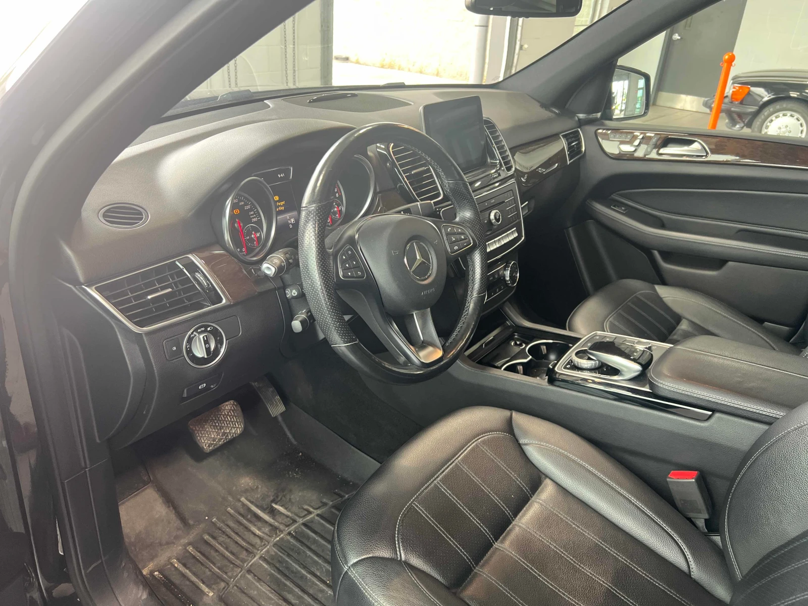 Mercedes-Benz GLE 350 4MATIC * ГЛАВНО ПРЕДСТАВИТЕЛСТВО НА MERCEDES* , снимка 7 - Автомобили и джипове - 55887227